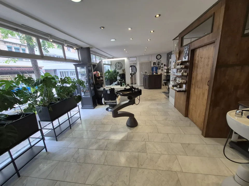 Coiffeuse gesucht – Untermiete in Zürich kreis 4