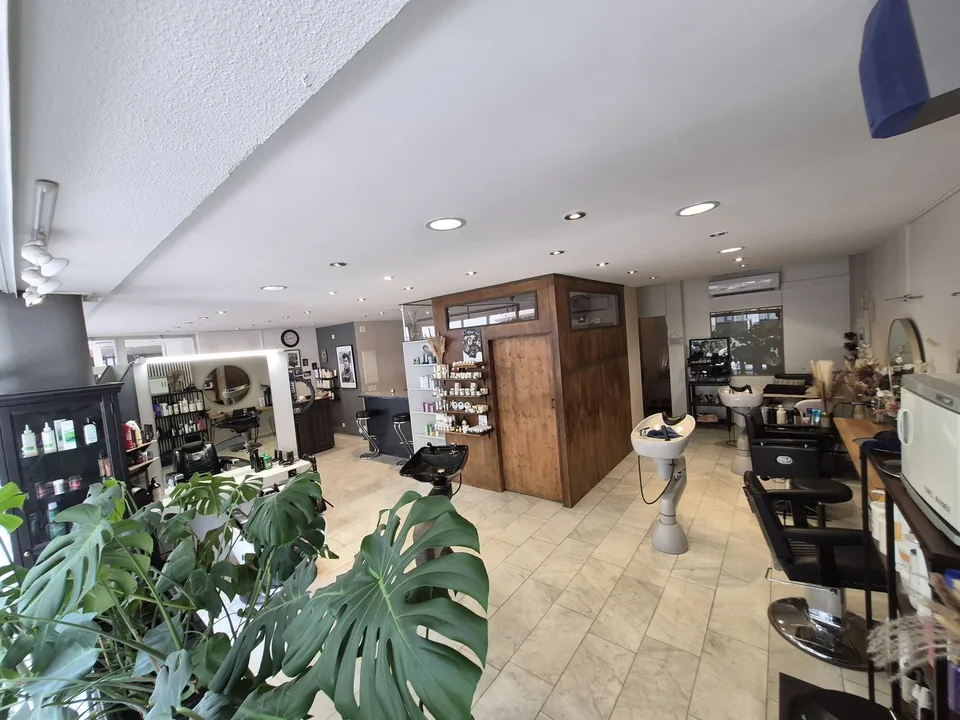 Coiffeuse gesucht – Untermiete in Zürich kreis 4
