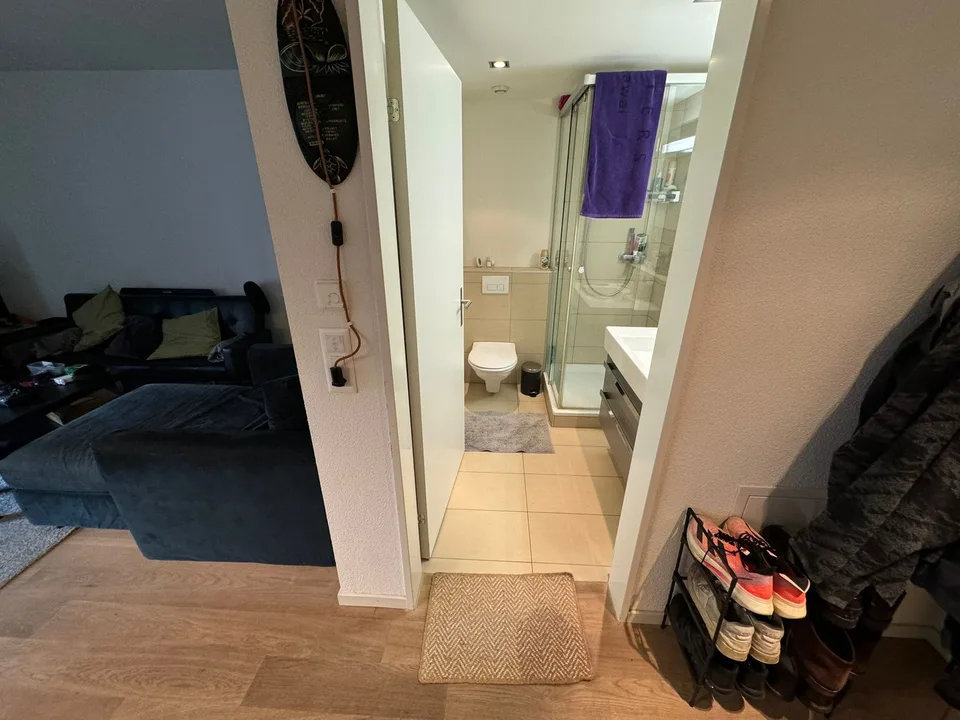 Möblierte 2-Zimmer-Wohnung mit Balkon & Terrasse — Enge, 5 Min. zum Paradeplatz (Befristet)