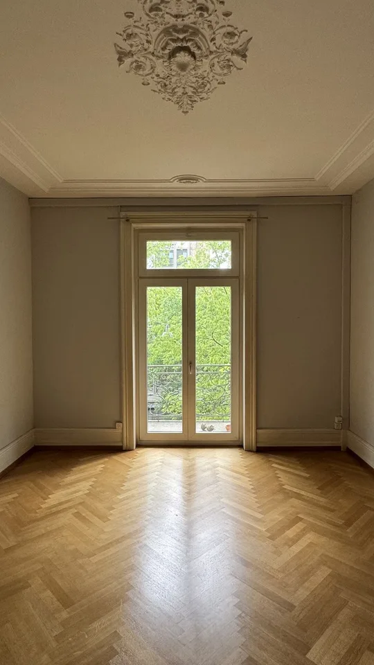 Mitbewohner*in gesucht. Freundliche Altbauwohnung in Seenähe