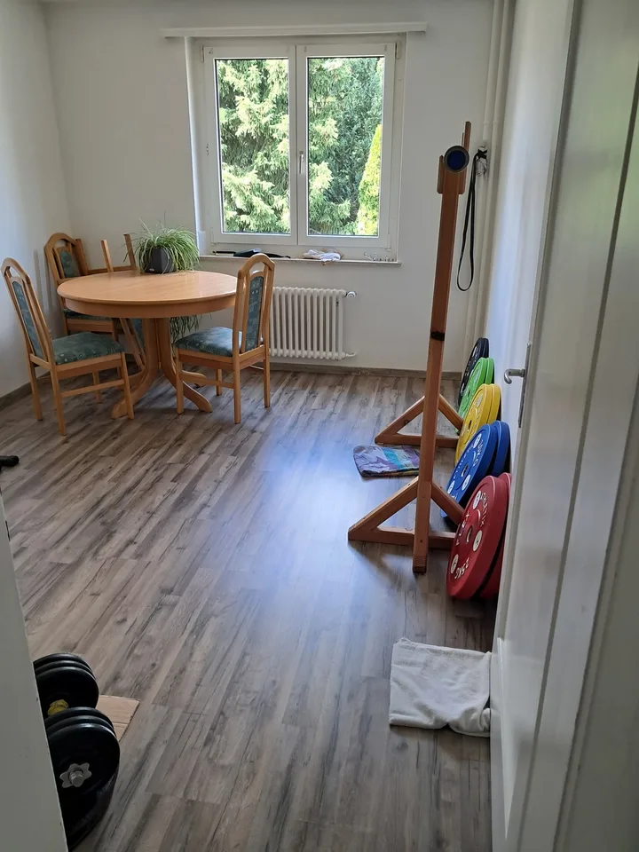WG-Zimmer in Effretikon, Nähe Bahnhof, ca. 20m nach Zürich HB