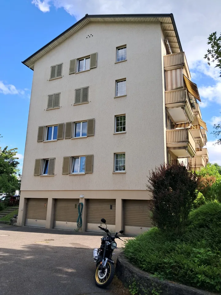 WG-Zimmer in Effretikon, Nähe Bahnhof, ca. 20m nach Zürich HB