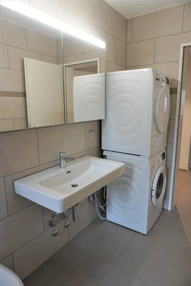 Renovierte Wohnung mit Balkon und Blick ins Grüne