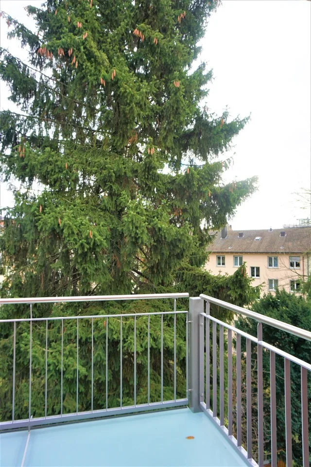 Renovierte Wohnung mit Balkon und Blick ins Grüne