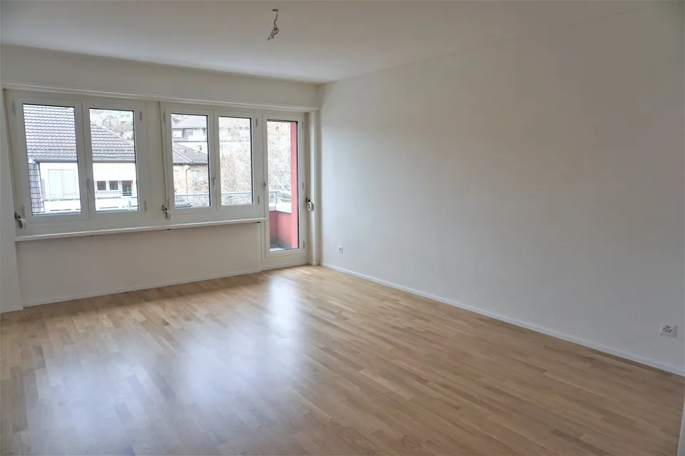 Renovierte Wohnung mit Balkon und Blick ins Grüne