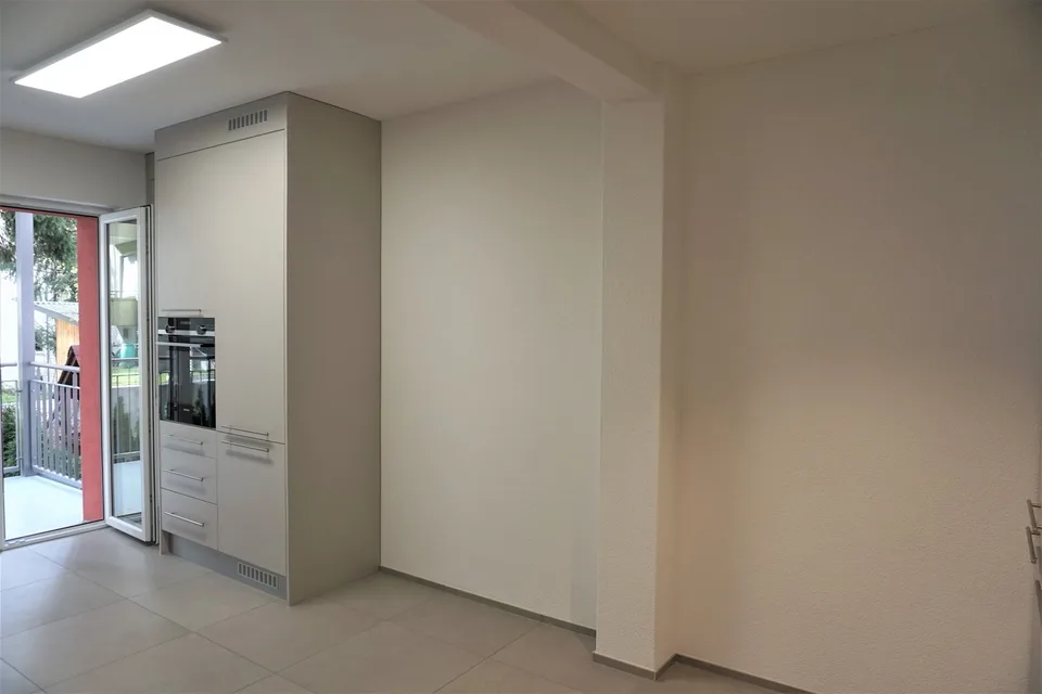 Renovierte Wohnung mit Balkon und Blick ins Grüne
