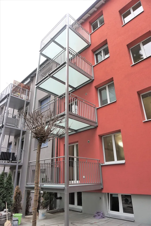 Renovierte Wohnung mit Balkon und Blick ins Grüne