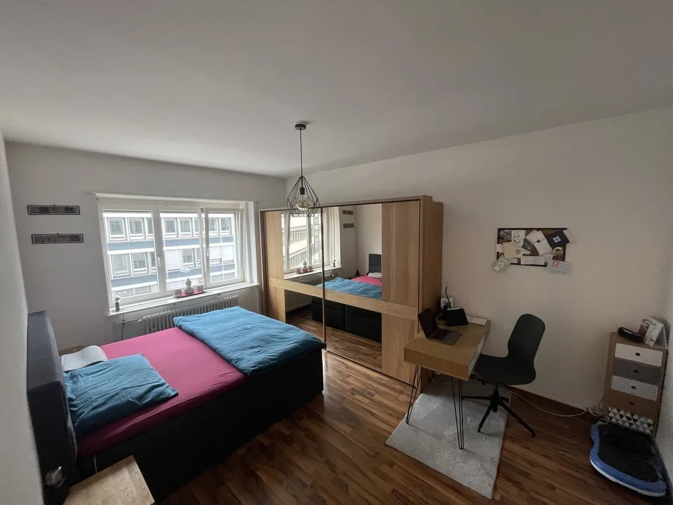 Schöne 2.5 Zimmer Wohnung im Herzen von Zürich