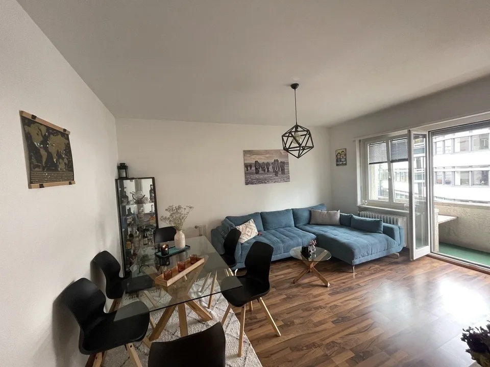 Schöne 2.5 Zimmer Wohnung im Herzen von Zürich