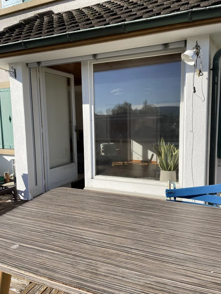 For Rent — Exceptional Room in a  Villa