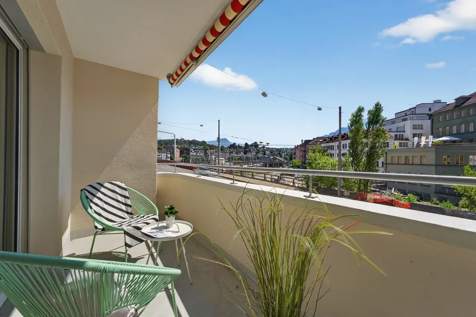 Exklusive 3.5 Zimmer Wohnung mit  Aussicht am Bundesplatz Luzern