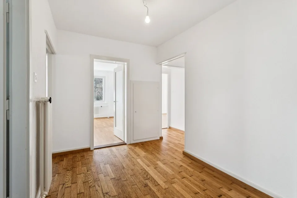 Rénové - balcon - bon emplacement