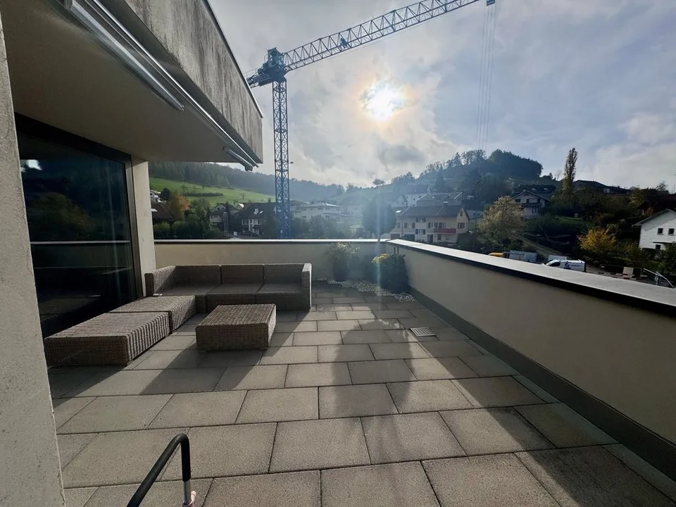 Appartement moderne 5.5 pièces dans un environnement verdoyant