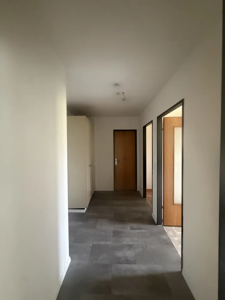 Tolle Wohnung mit grossem Balkon und schöner Sicht