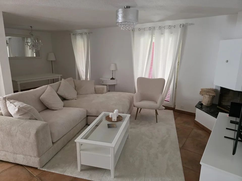 Magnifique maison individuelle à Rossemaison