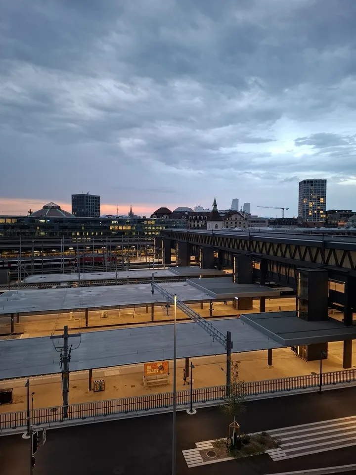 2.5 Zimmer Neubauwohnung beim Bahnhof SBB mit tollem Stadtausblick