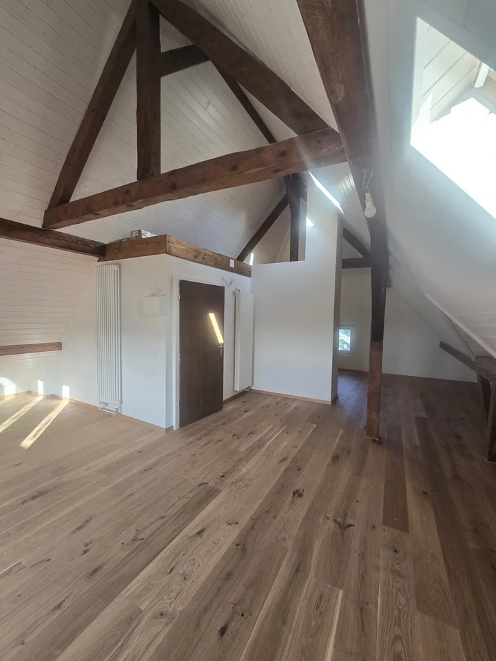 Loft/studio rénové avec beaucoup de cachet