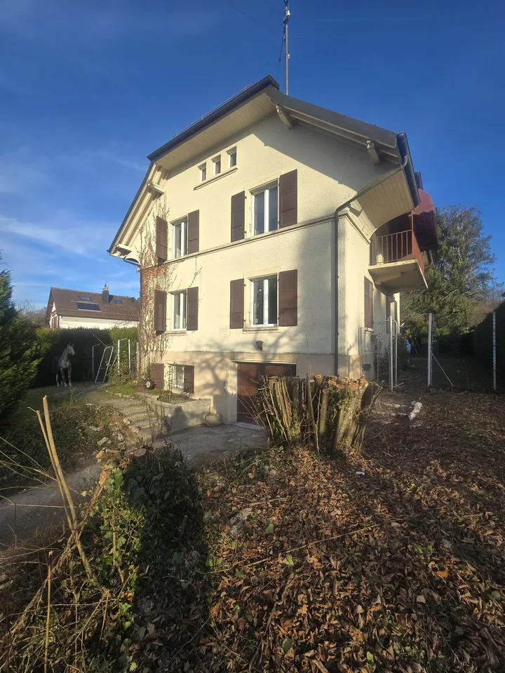Loft/studio rénové avec beaucoup de cachet