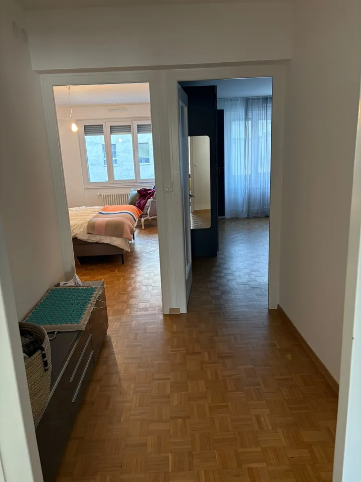À louer – Spacieux appartement de 4 pièces avec balcon à Genève