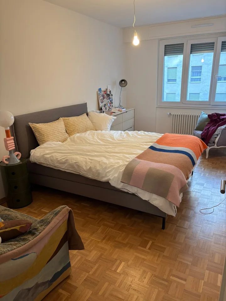 À louer – Spacieux appartement de 4 pièces avec balcon à Genève