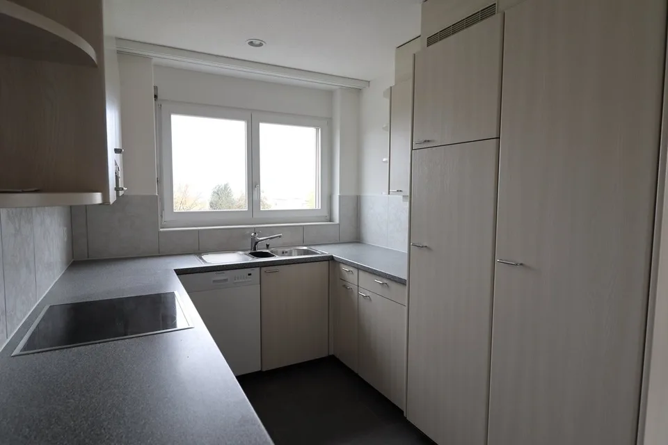 Helle, sonnige 6.5-Zimmer-Maisonette-Wohnung