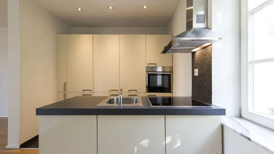 NÄTÜRLICH, MODERN UND EINFACH ZEITLOS - MIT BALKON