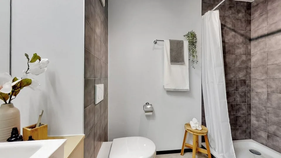 Cherchez-vous un logement moderne dans un cadre verdoyant ?