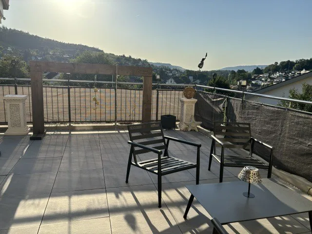 2.5-Zimmer-Maisonette, 54 m², mit knapp 30 m² Dachterrasse und Weitblick