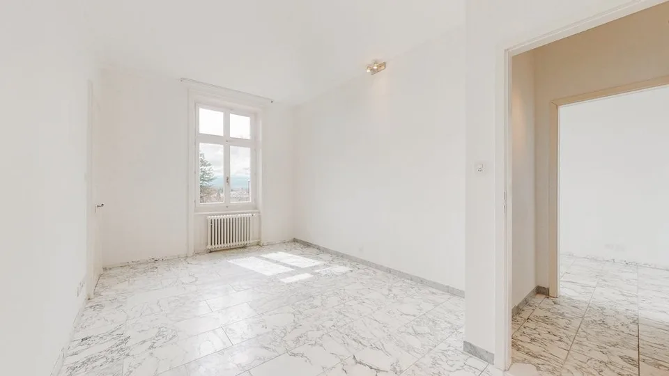 Luxuriöse Wohnung mit Schlossblick, Pool und grosser Terrasse!