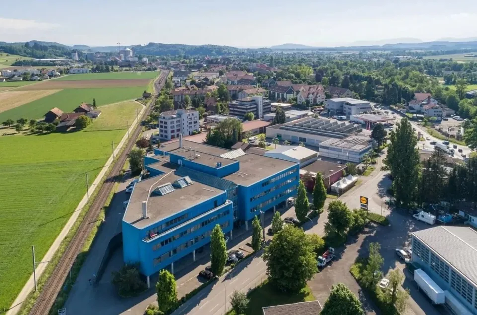 Bright, renovated office in a quiet location in Aarberg