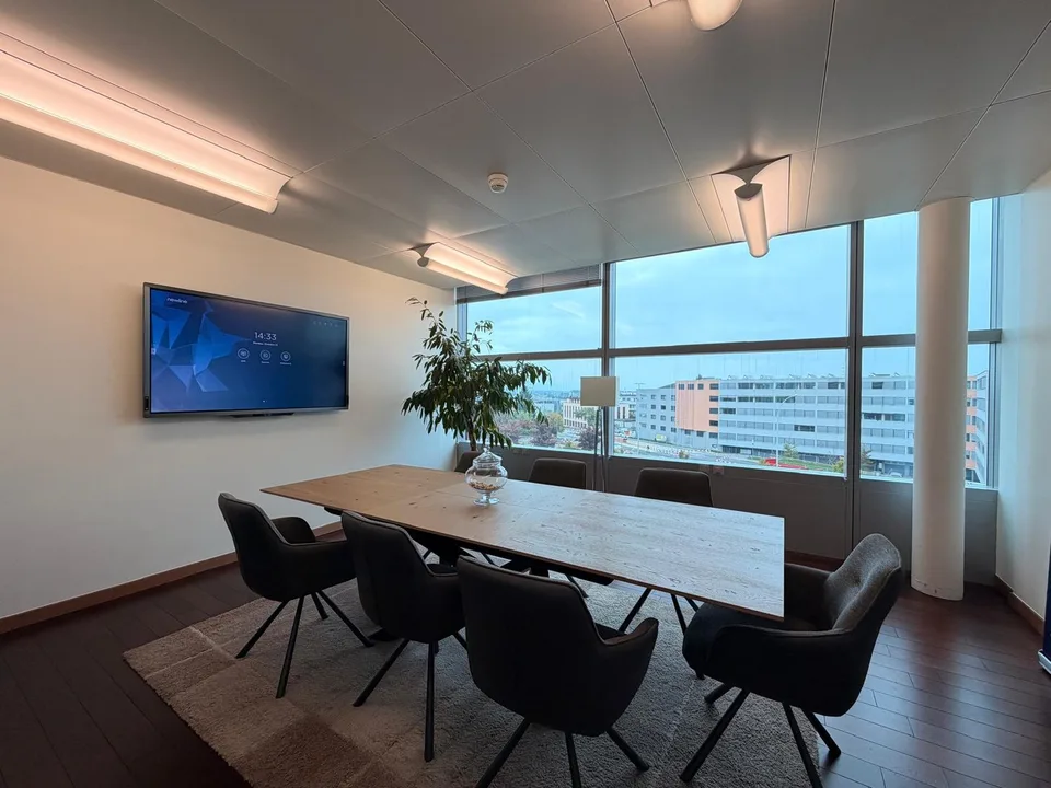 Superbe surface de bureaux de 115 m² avec grande terrasse et 2 parkings – Grand-Saconnex