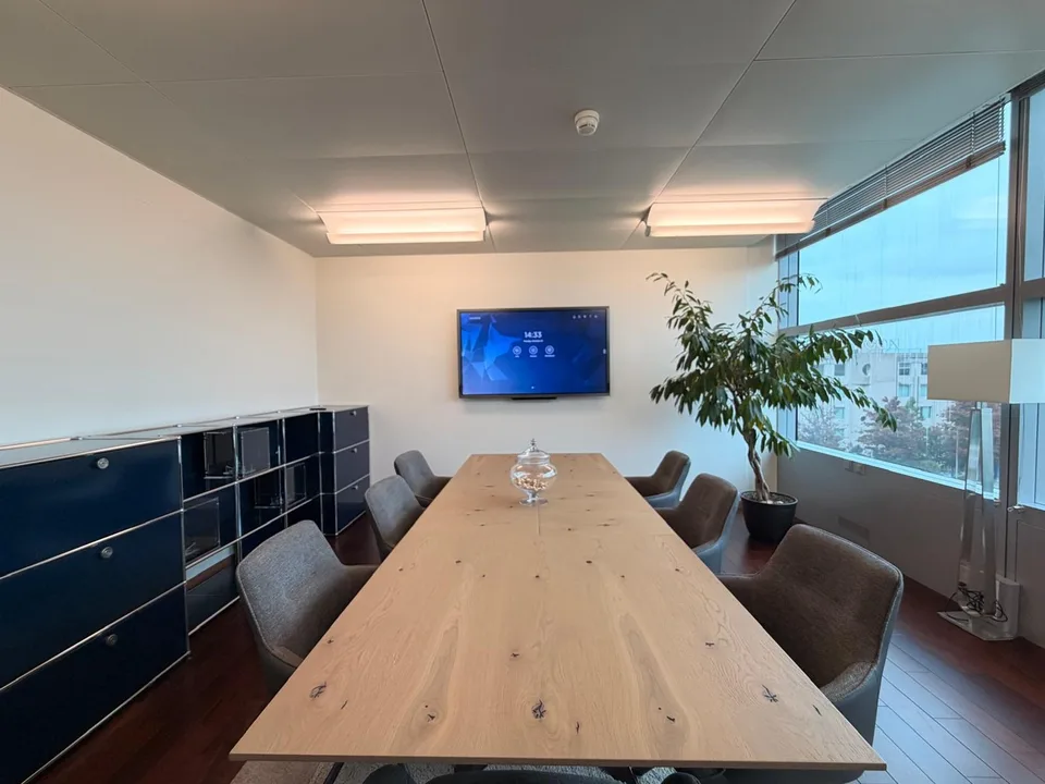 Superbe surface de bureaux de 115 m² avec grande terrasse et 2 parkings – Grand-Saconnex