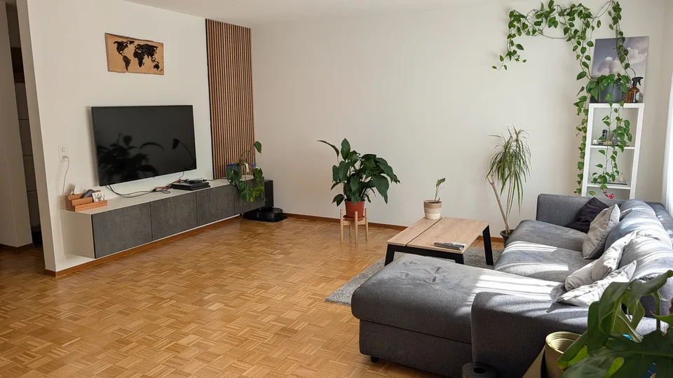 Appartement en rez-de-chaussée de 4,5 pièces convivial pour les familles à Wädenswil