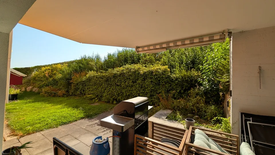 Appartement en rez-de-chaussée de 4,5 pièces convivial pour les familles à Wädenswil