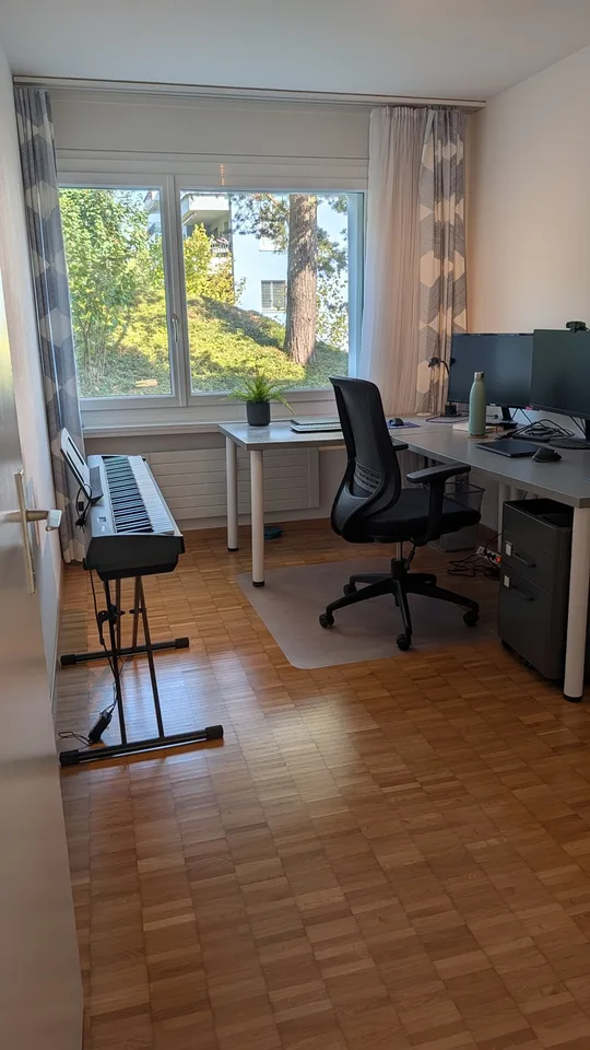 Appartement en rez-de-chaussée de 4,5 pièces convivial pour les familles à Wädenswil