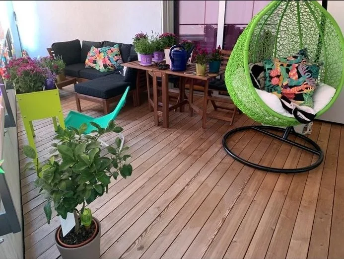 Modern 2.5 room apt., 72 sqm, huge balcony, garage and private washing machine. Permanent lease