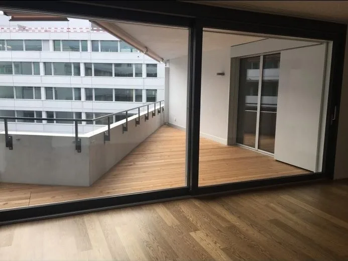 Modern 2.5 room apt., 72 sqm, huge balcony, garage and private washing machine. Permanent lease