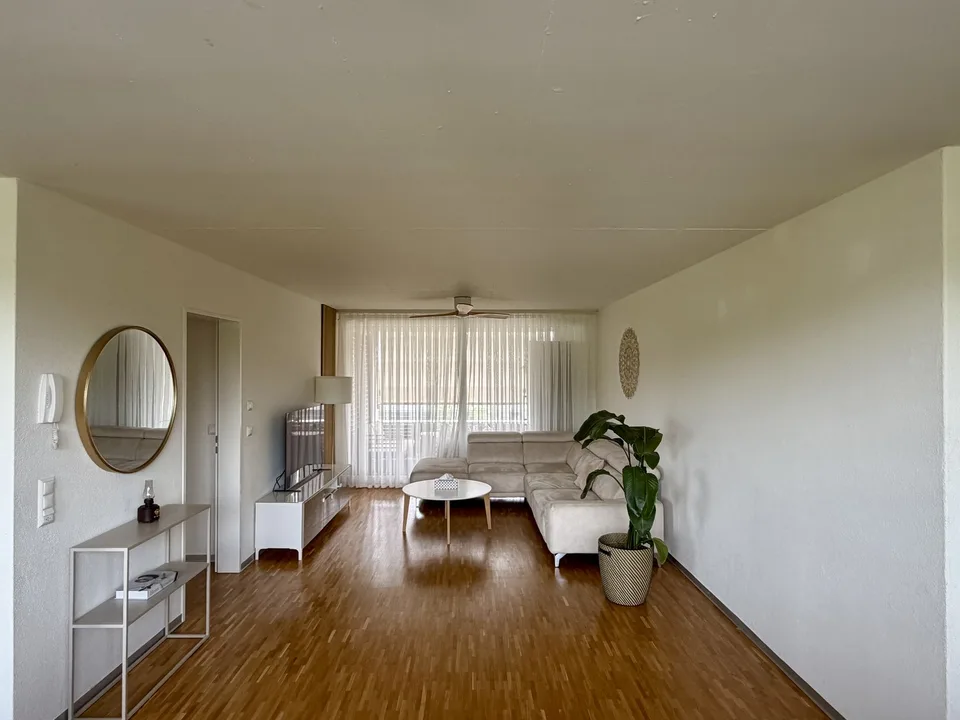 Helle 3.5-Zimmer-Wohnung, ca. 95 m² – 3 Min. zum Bahnhof Schlieren