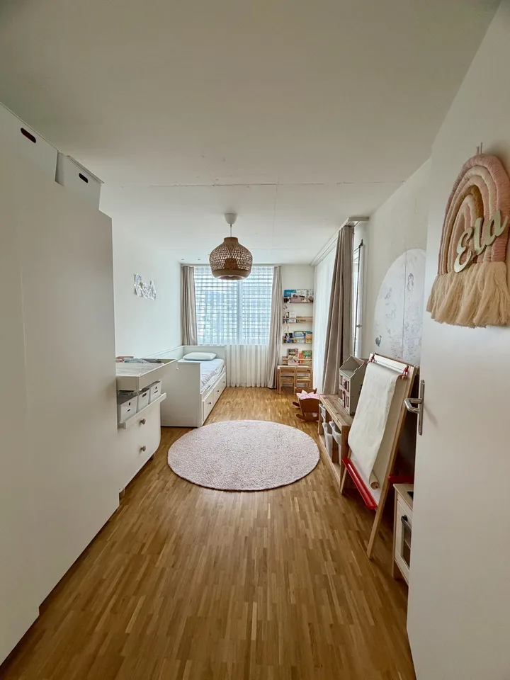 Helle 3.5-Zimmer-Wohnung, ca. 95 m² – 3 Min. zum Bahnhof Schlieren