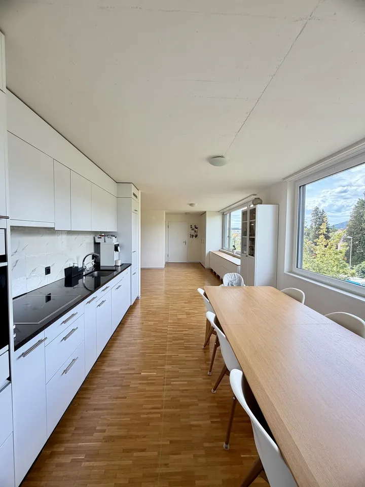 Helle 3.5-Zimmer-Wohnung, ca. 95 m² – 3 Min. zum Bahnhof Schlieren