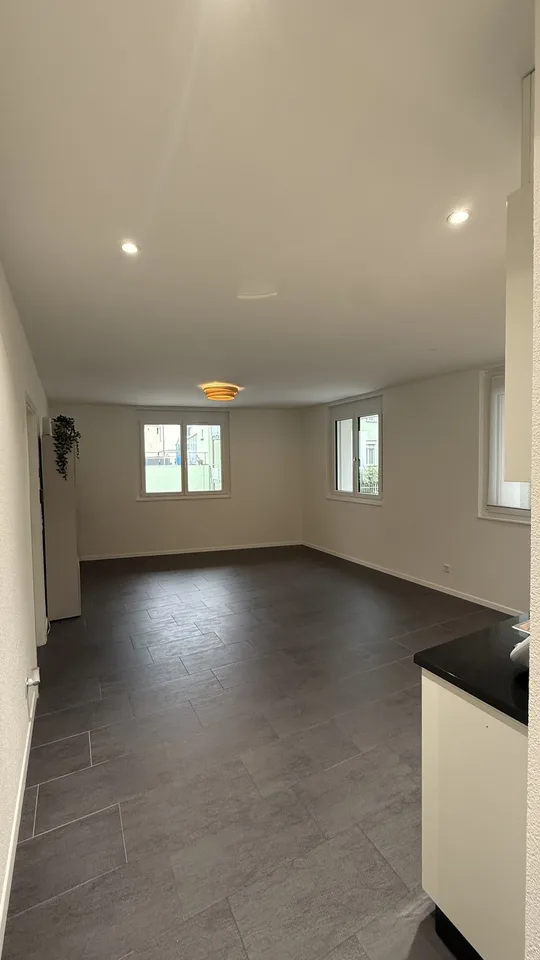 3.5-Zimmerwohnung, Hochparterre mit Terrasse im 1.OG