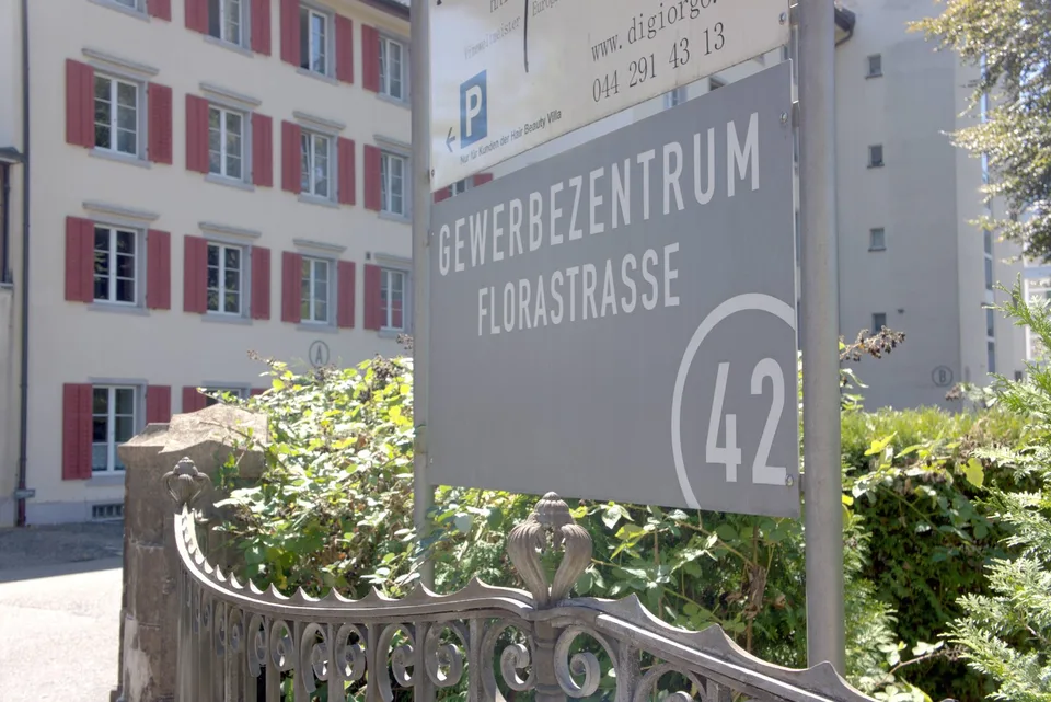 Charmanter Raum in Praxisgemeinschaft in Uster