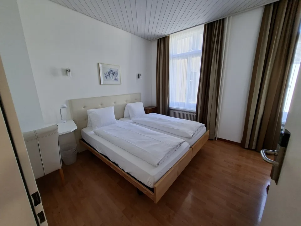 Möbliertes Zimmer mit eigenem Bad – alle Nebenkosten inklusive