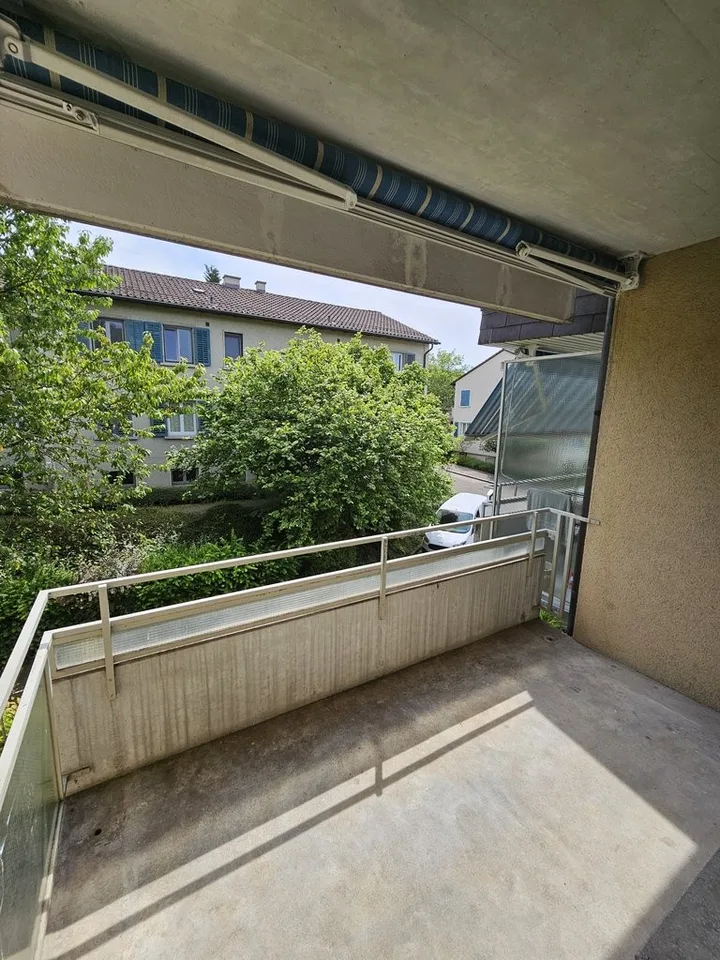 Sanierte Wohnung im Herzen von Zürich-Affoltern