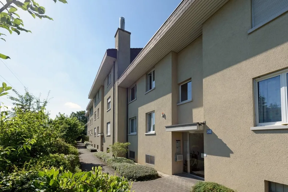 Sanierte Wohnung im Herzen von Zürich-Affoltern