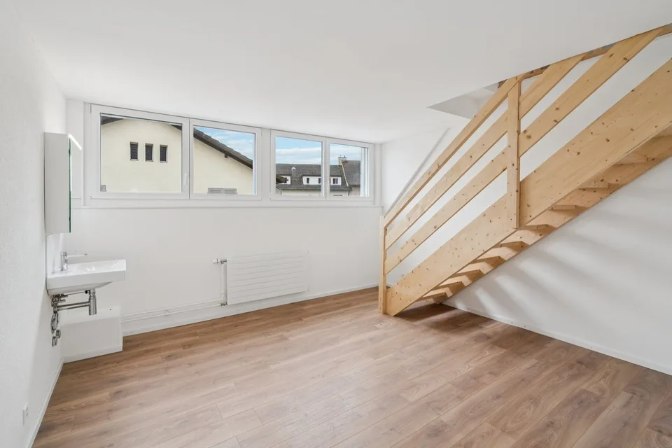 Wohnen auf höchstem Niveau  Traumhafte 6.5-Zimmer-Maisonette nach Totalsanierung