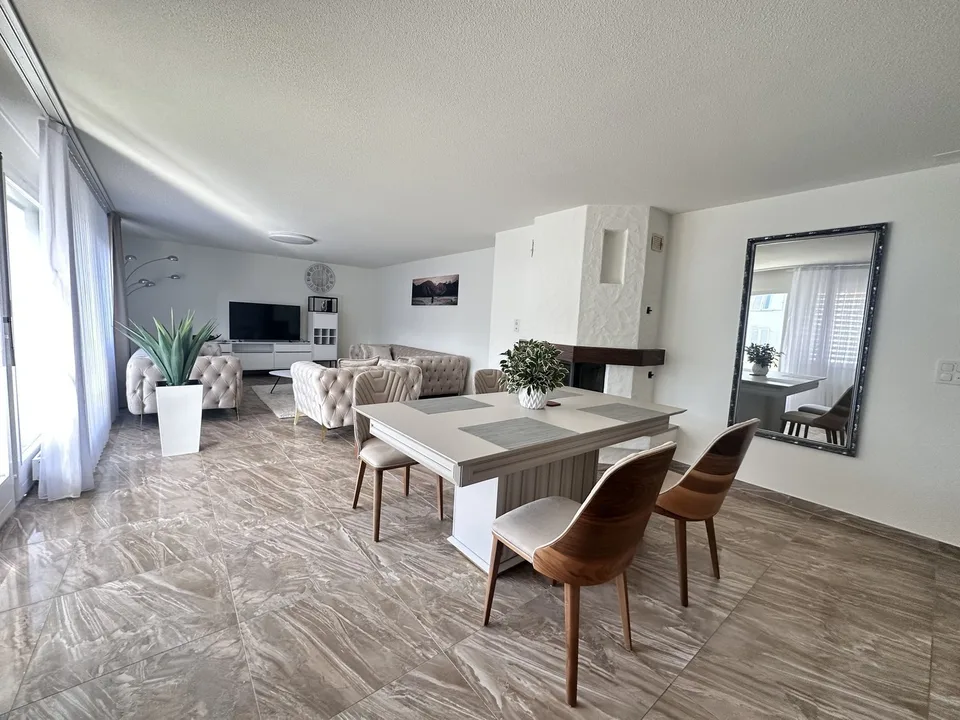 MydiHei Co-living: Furnished Room in an "All Girls" Flatshare
