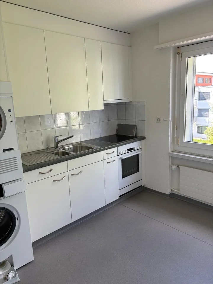 Modern ausgestattete 2er WG in Dübendorf!