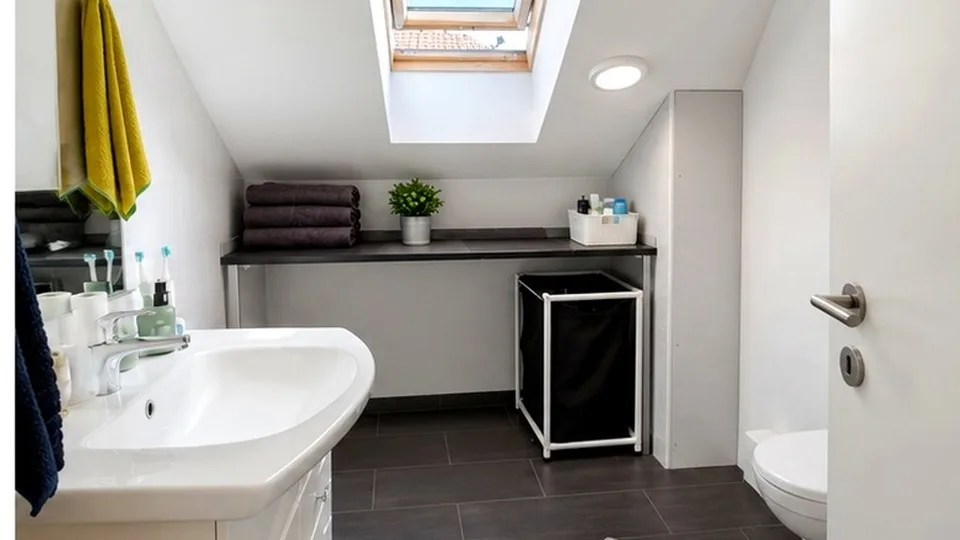 Zentrale 2.5-Zimmer-Dachwohnung in Zürich-Oerlikon zu vermieten