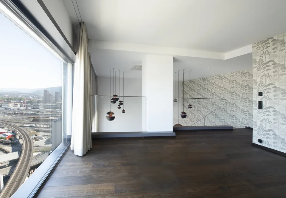 Zweistöckiges Luxus-Penthouse mit fantastischer Sicht über die Stadt Zürich